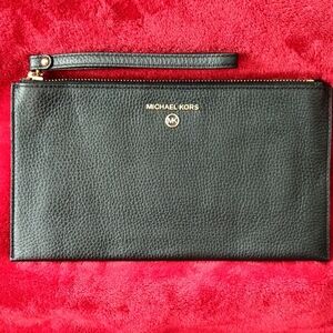 Michael Kors Jet Set Black Pebbled Leather Large Wristlet